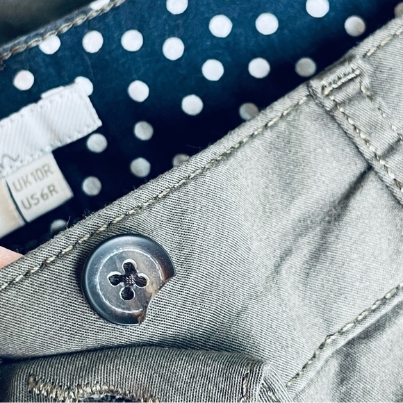 BODEN Wideleg Crop Green Button Pants Chino Slacks Khakis size 6 US women’s - Picture 7 of 11